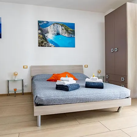 Orizzonte 5 Terre - Via Lunigiana 221 - Stazione Migliarina, Interno 18 * Специя